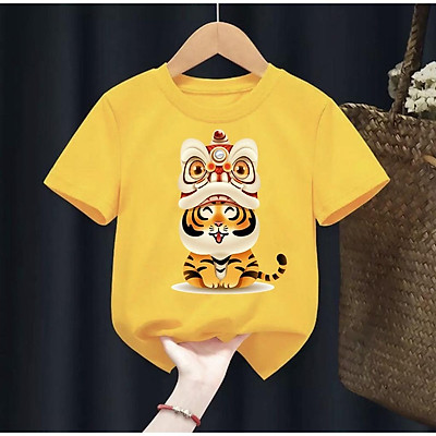 Thiết kế áo thun con cọp thường có màu vàng, cam hoặc hồng phấn nhẹ.